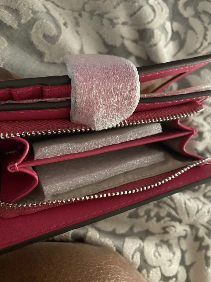 Michael Kors Jet Set Wallet With Pink Flowers - Image 2 of 4