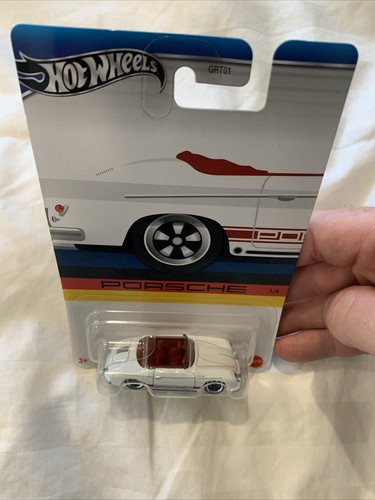 Hotwheels Porsche 356 Speedster White - Picture 6 of 7