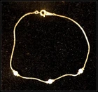 Vintage Gold and Peral Bracelet Costume Jewelry #A2030