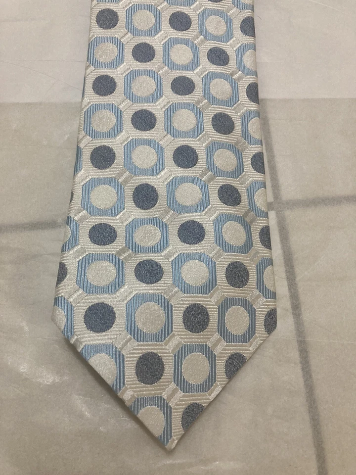 Corbata de seda para hombre BACRACH hecha en EE. UU. azul marino blanco azul claro Foto 2 de 4