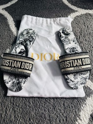 CHRISTIAN DIOR Dway Vibrant Black Cotton Sandals Size 39- EXCELLENT CONDITION!