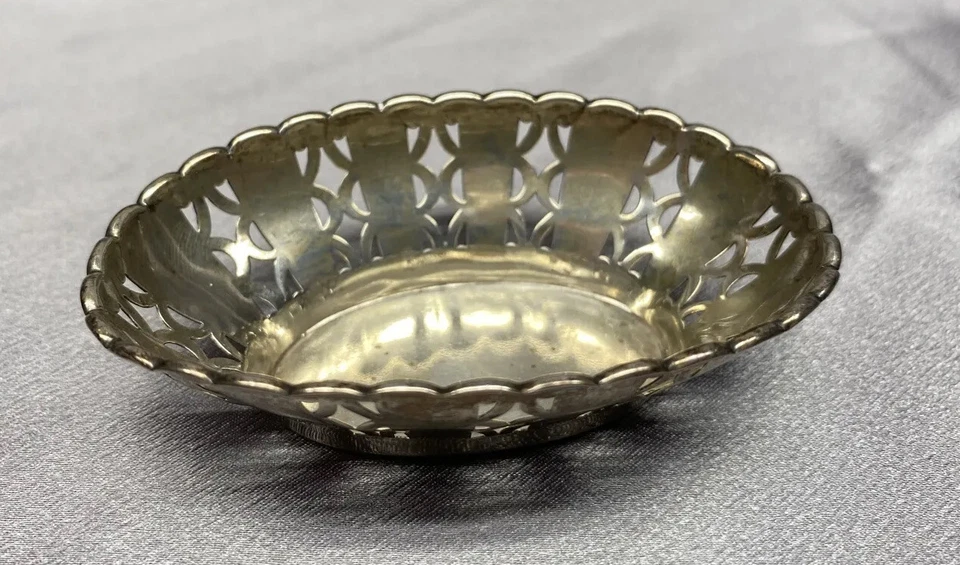 BOTAS ANTIGUAS PURE DRUG CO PLATA ESTERLINA BIRMINGHAM INGLATERRA PLATO DE NUECES PERFORADAS Foto 3 de 4