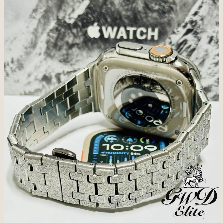 Apple Watch Ultra 2 49mm Titanium Polished Custom with Frost Apple Watch Ultra 2 49mm Titanium Polished Custom with Frost