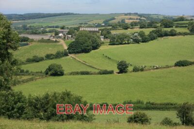 FOTO BOCADDON FARM BOCADDON FARM UND WEILER AUS DER NÄHE DER RIESENHECKE.