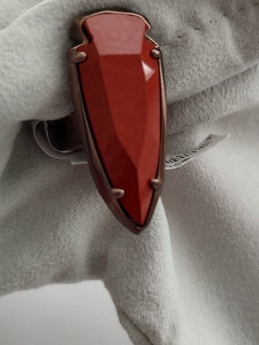 Kendra Scott Kenny Arrowhead Ring - Red Jasper/Chocolate Brass - Picture 4 of 9