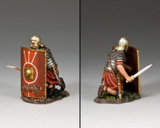 KING  COUNTRY ROMAN EMPIRE ROM018 ROMAN LEGIONARY KNEELING WITH SWORD MIB