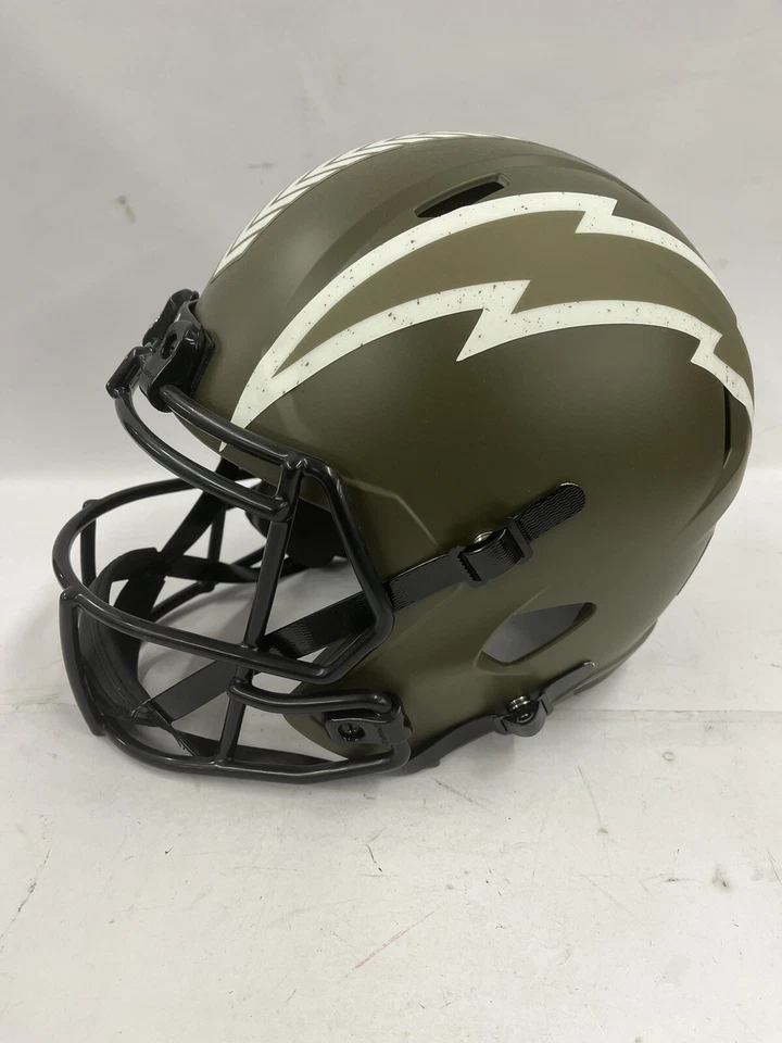 MIKE WILLIAMS SIGNED LOS ANGELES CHARGERS SALUTE TO SERVICE FULL SIZE HELMET BAS - Image 4 of 4