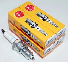 Lot of 4 Genuine NGK 5531 Nickel Spark Plugs DPR6EA9