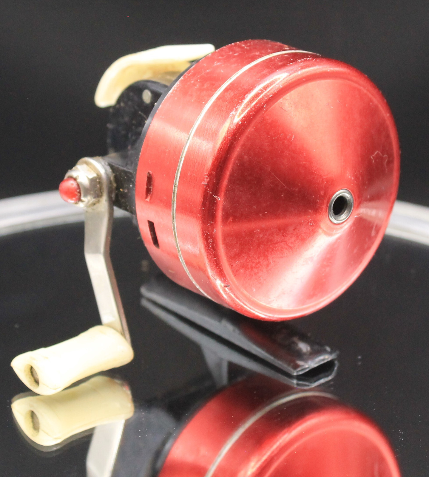 Vintage Johnson Laker Model 140 Spincasting Reel made in USA VGC++ eBay