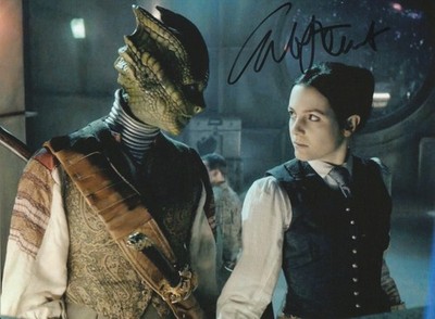Catrin Stewart handsigniertes 8x6 Zoll Doctor Who Foto