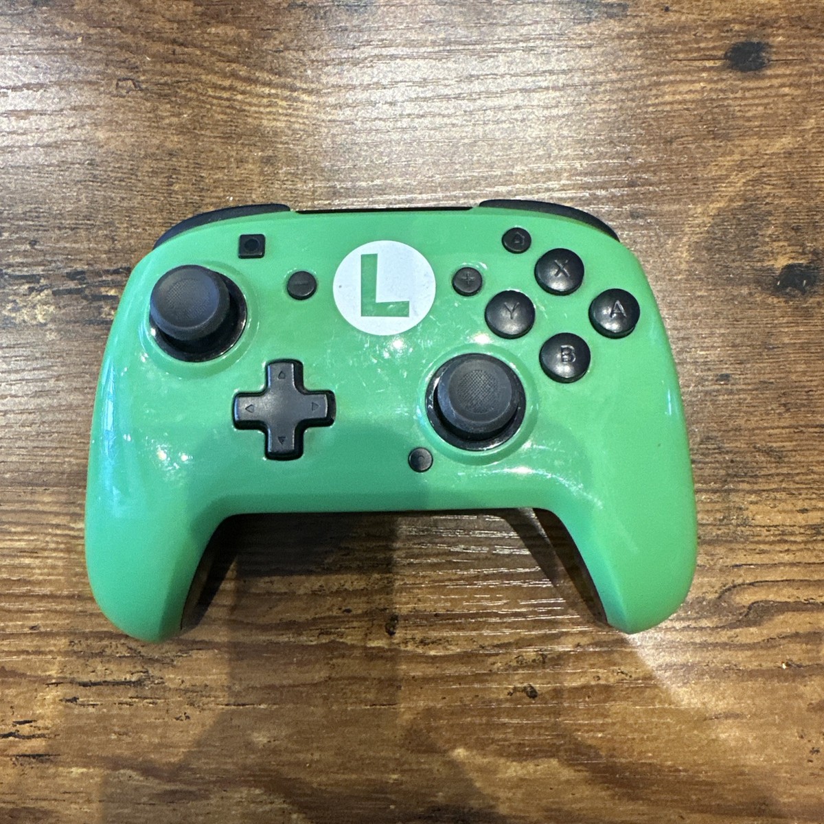 PDP Nintendo Switch Luigi Faceoff Deluxe Wired Pro Controller NO