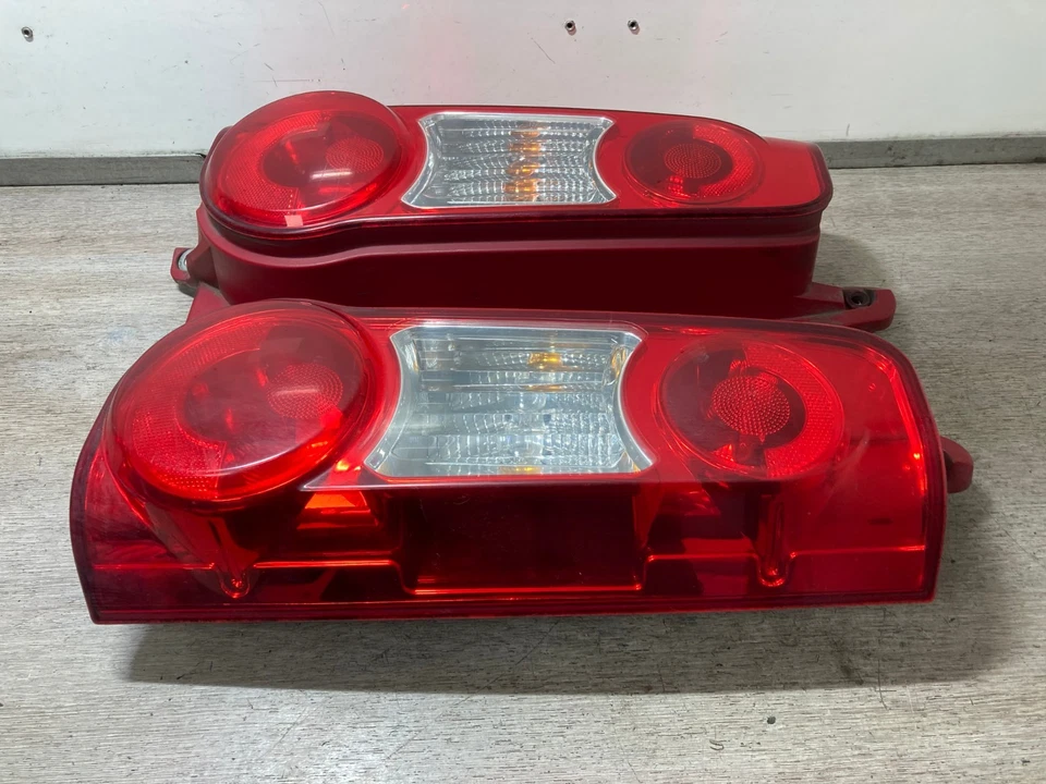 2012 PEUGEOT PARTNER PASSENGER & DRIVER SIDE REAR TAIL LIGHTS PAIR - Image 2 of 4