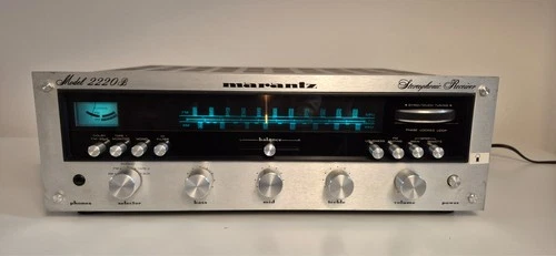 Vintage Marantz 2220B Receiver Good condition & working - all Original parts