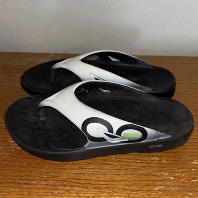 OOFOS OOriginal Thong Flip Flops Mens 8 Womens 10 Recovery Sandals Comfort
