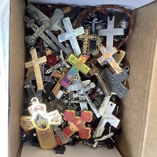 Vintage/now Religious Crosses Lot Over 100. Variety Sizes.