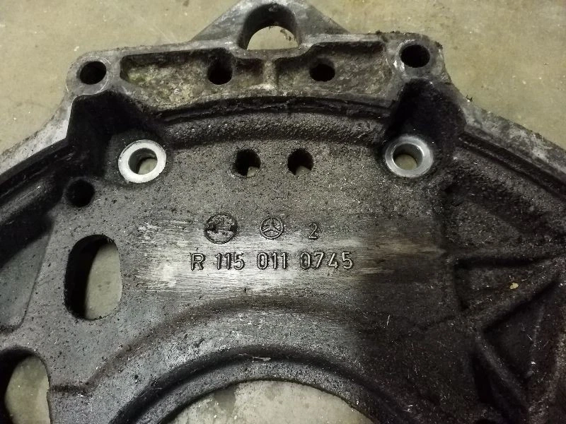 Крышка ГРМ заднего двигателя | Подходит для 75 76 77 78 79 80 81 Mercedes Benz 300D 300CD - Изображение 2 из 4