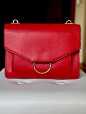 Borsa “KOAN” Strutturata La Tracolla a catena dorata e Eco Pelle Rossa