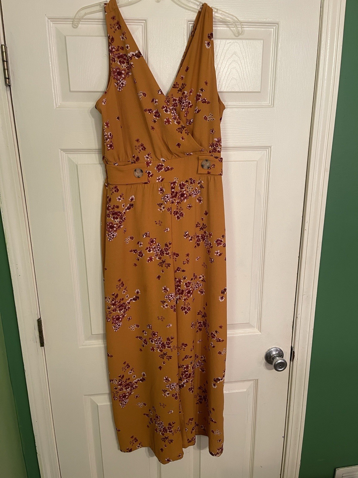 Xhilaration Mustard Floral Sleeveless V-Neck Wide-Leg Jumpsuit Size M