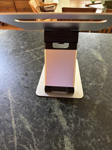 Minder Laptop Tower Stand Computer :Minder By Obvus Solutions - 第 3/3 張圖片