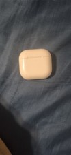 Apple Airpod 4 charging case replacement No headphones included