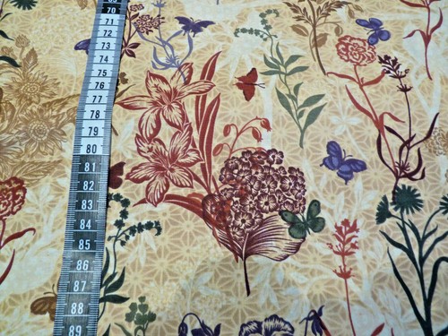 BOTANICAL FANTASY Birds Butterflies Flowers Quilt Cotton 3 Complimentary F/Q - Picture 7 of 10