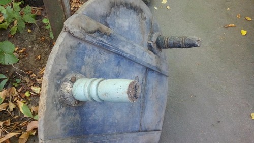 Antique wooden Serving table Dough kneading table serving tray big round wooden - Picture 4 of 7