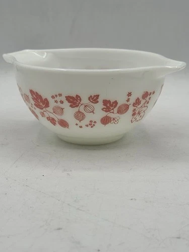 Vintage Pyrex 441 Cinderella Mixing Bowl 1.5 Pint Gooseberry White Pink