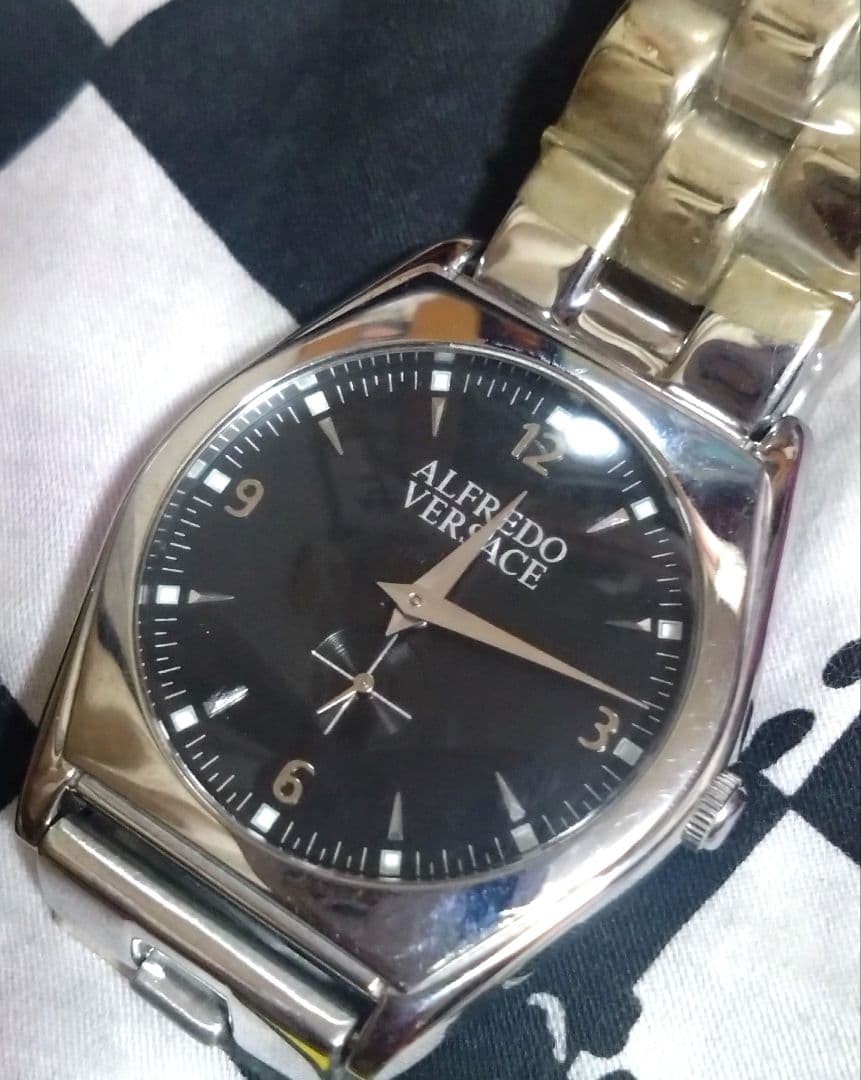 Versace Dress Watch Mens Quartz Silver Dial 32mm Case wrist 17cm New thumbnail 2