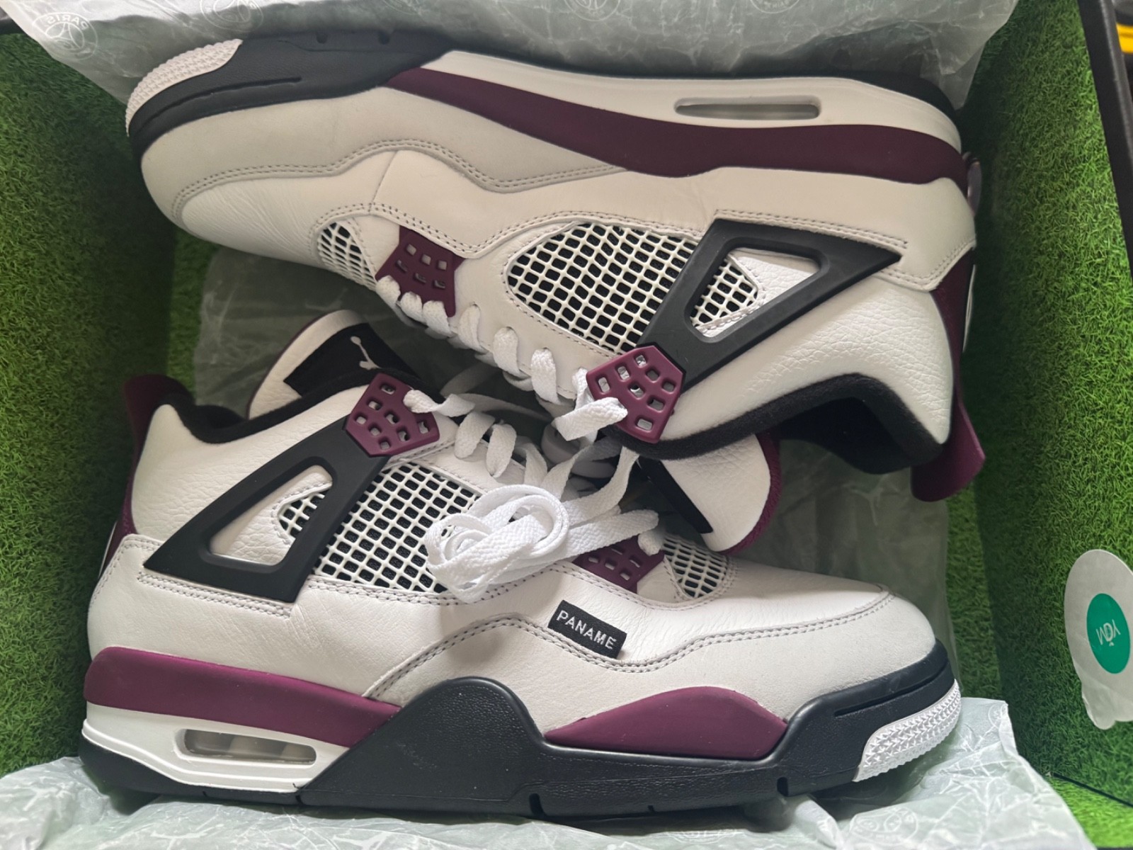 Air Jordan 4 Retro x Paris Saint Germain image 4