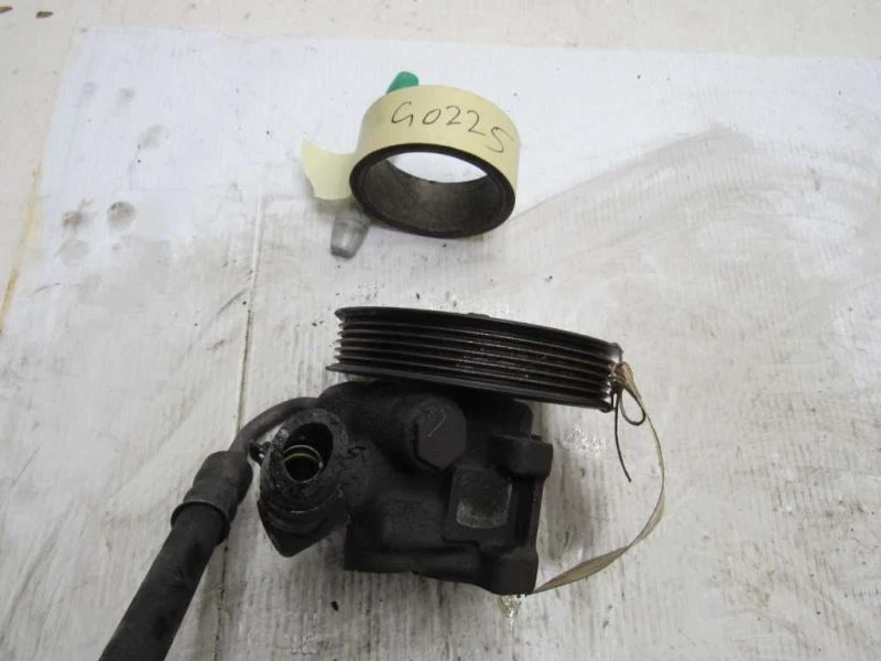 Bomba de dirección asistida Ford Explorer 2001 4,0 L montaje con polea OEM Foto 3 de 4