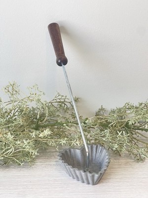 Vintage Cookie press on mold with handle | Heart Shaped | Kitchen Baking Tool