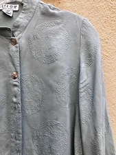 Citron Santa Monica 100% silk embossed blouse XS 3/4 sleeves Mandarin collar