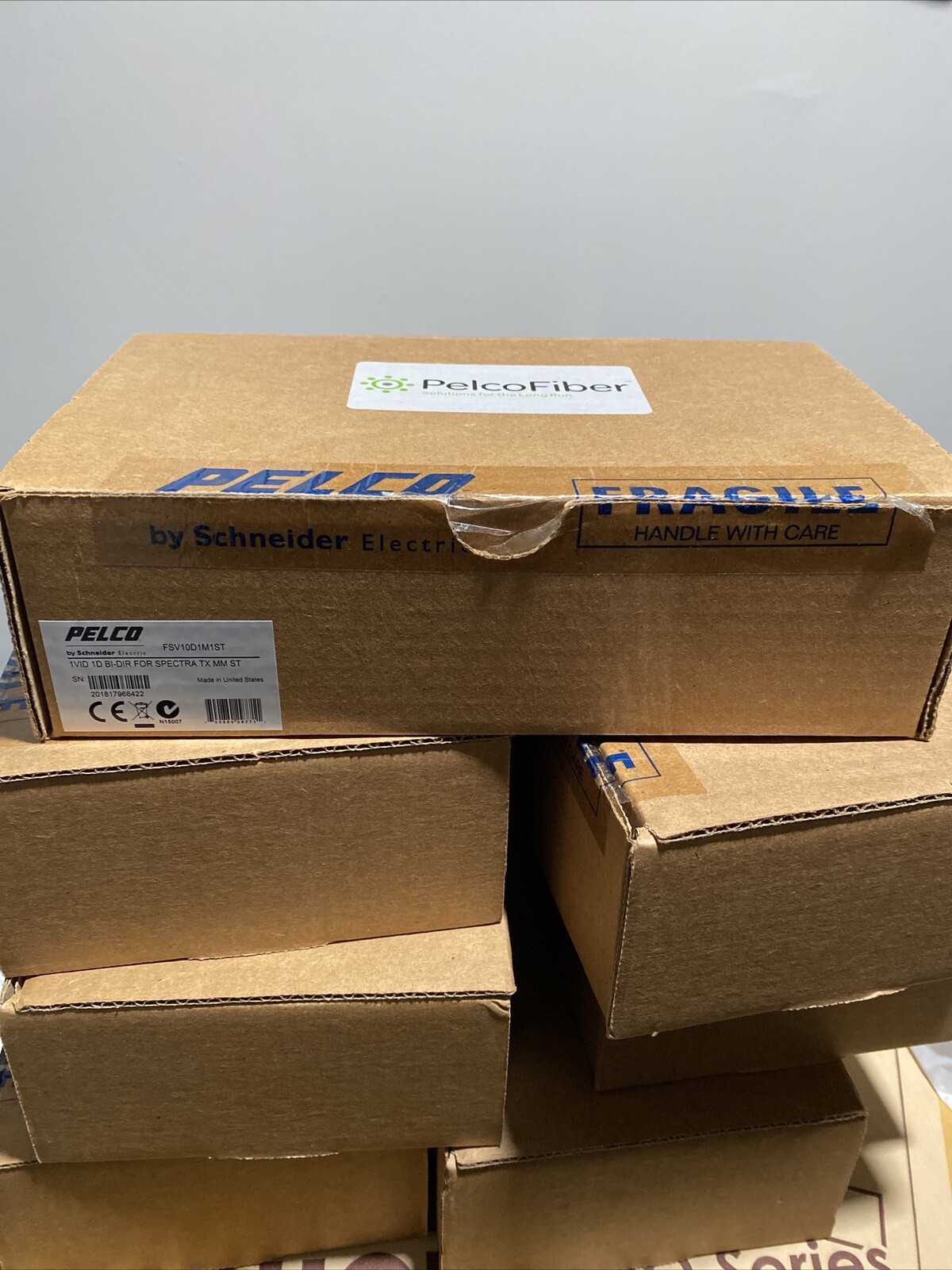 Pelco FSV10D1M1ST 1 Channel Video Fiber Transmitter ST Connector, Multi-Mode