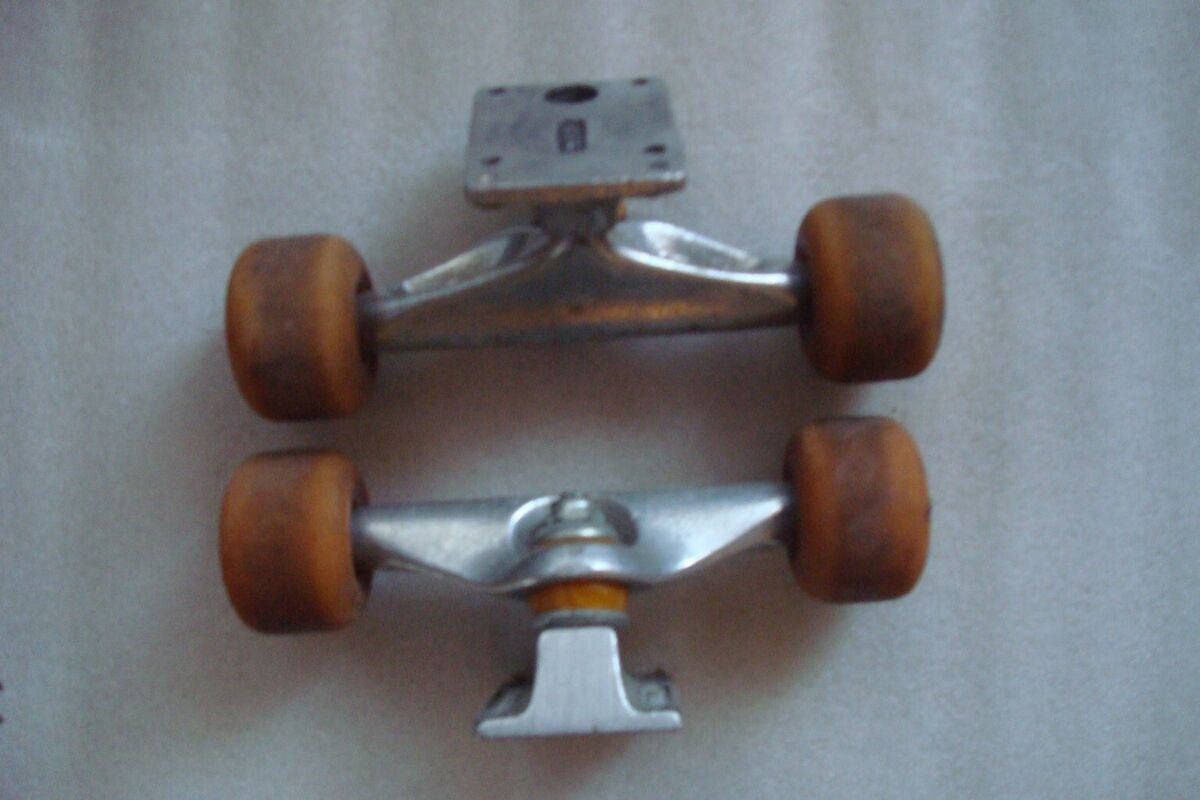 INDEPENDENT TRUCK CO. SKATEBOARD TRUCKS WITH WHEELS USA | eBay INDEPENDENT TRUCK CO. SKATEBOARD TRUCKS WITH WHEELS USA | eBay