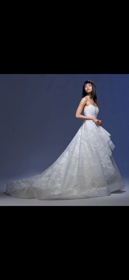 Vestido de novia Estee Lázaro Foto 2 de 4