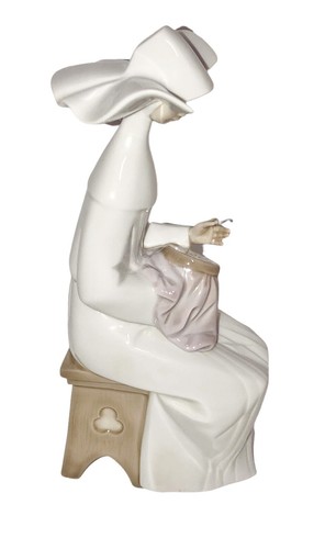 Lladro Time To Sew Nun Figura in porcellana bianca #5501 RITIRATA con scatola originale - Foto 6 di 10