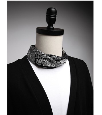 CRAVATTA IN SETA PAISLEY JACQUARD Cravatte e Pochette CRAVATTA IN SETA PAISLEY JACQUARD Cravatte e Pochette