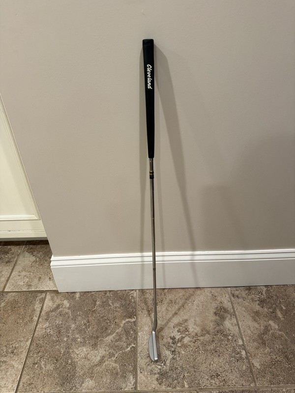 Cleveland Golf Blade Style Putter Right Handed
