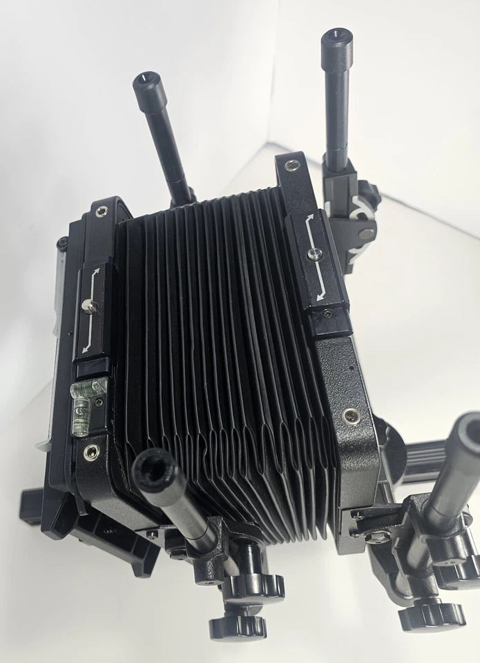 Cámara de visión con formato monorriel Calumet 4x5 con soportes de película de fuelle placa de lente y Vik Foto 4 de 4