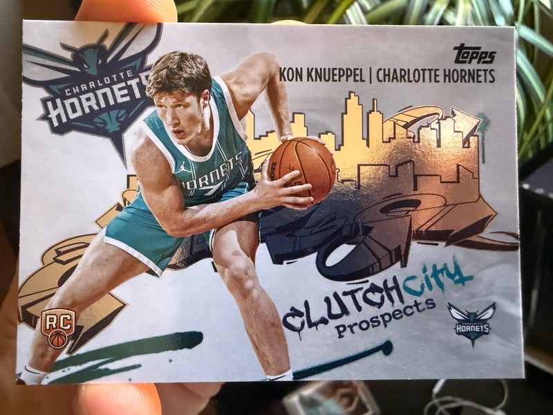Topps 2025-26 Kon Knueppel Clutch City Prospects Rookie CC-4 Hornets Basketball
