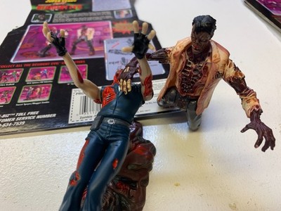 1998 Toybiz Capcom Resident Evil Zombie & Forest Speyer Action