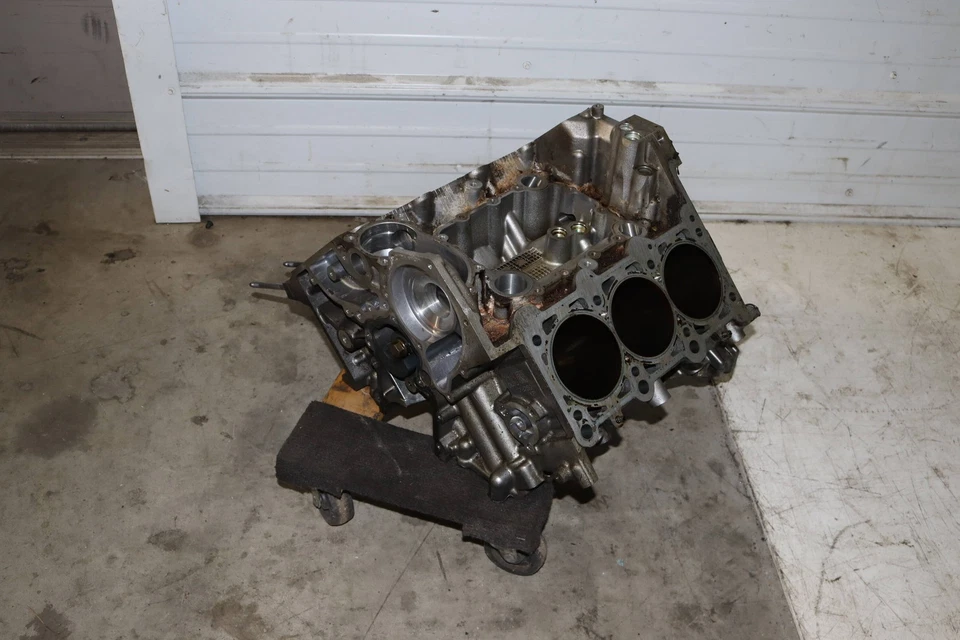 AUDI A6 2016-2018 3,0 L - Bloque motor/cargüeñal 06E103011GQ Foto 3 de 4