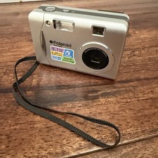 Polaroid PDC 5080 Digital Camera W/Case 16MB Internal Memory 4X Zoom Works 2AA