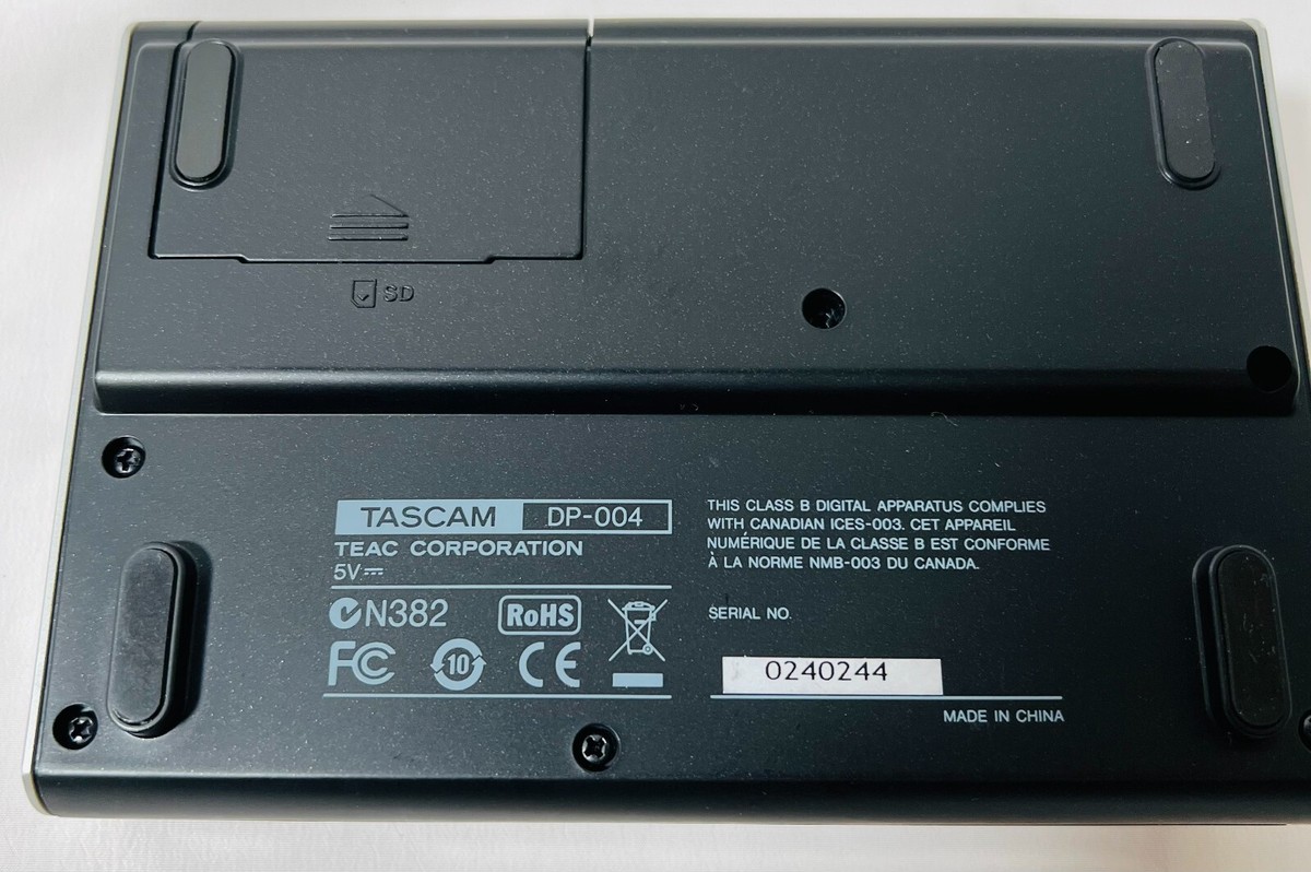 TASCAM DP-004 Digital Multi Track Recorder 2IN / 4TR