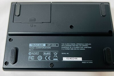 TASCAM DP-004 Digital Multi Track Recorder 2IN / 4TR