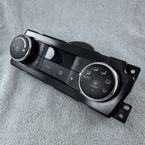 2011-2012 Dodge Ram 1500 Temperature Control Dual Zone AC Heat 2500 Climate OEM - Picture 3 of 8