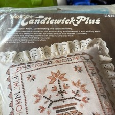 Vintage Paragon Candlewick Plus Embroidery Stitch Pillow Kit 0267 Floral Sample