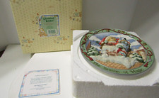Cherished Teddies 352764 THE SEASON OF MAGIC Santa with Toys PLATE 6 1/4" 1998