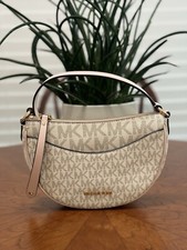 Michael Kors Dover Small Women Half Moon Crossbody Bag in Powder Blush Multi