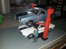 1:18 Scale Model Car Lift 2 Post for Garage Diorama 1/18th Scale